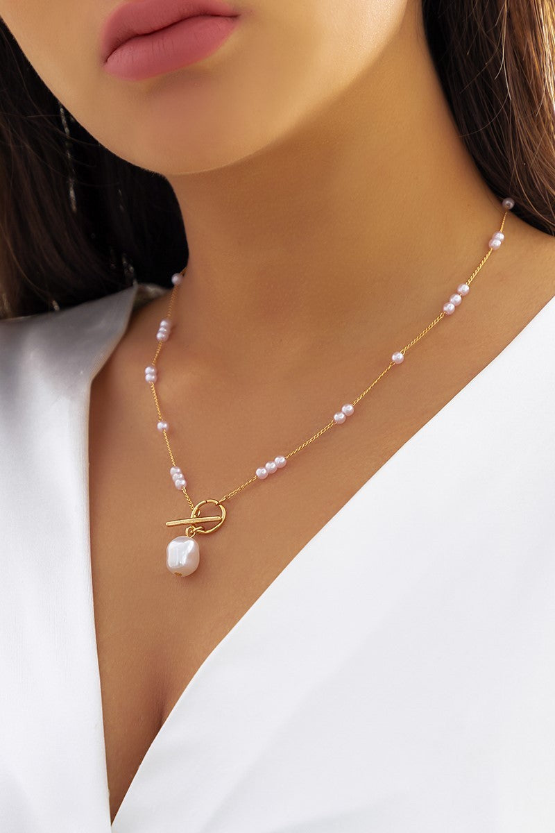 Necklace with imitation pearls, gold color