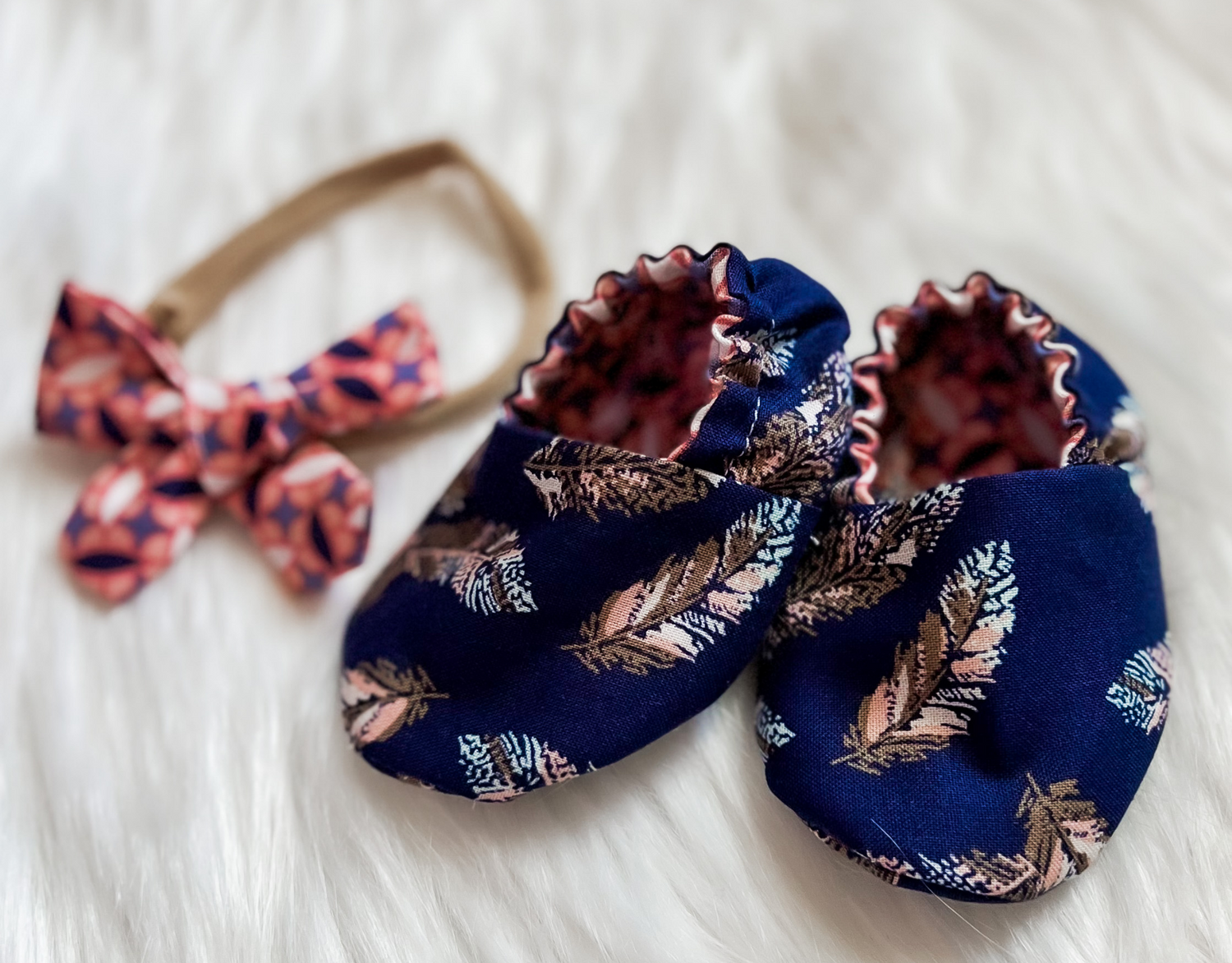 Navy Blue Feather Crib Shoes &amp; Bow Set