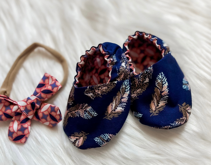 Navy Blue Feather Crib Shoes &amp; Bow Set