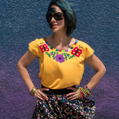 Embroidered blouse with flowers