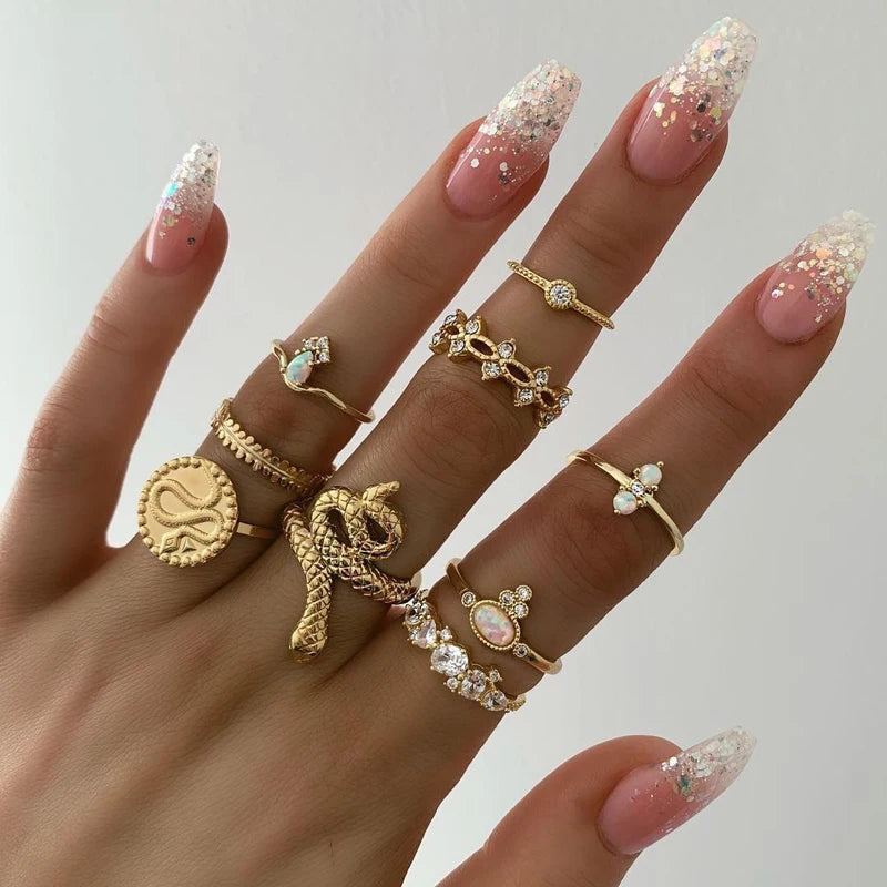 Tocona 15 Pcs/set Boho Virgin Mary Gold Rings for Women Heart Fatima Hands Anillos Cross Leaf Geometric Kольцо Jewelry 7056