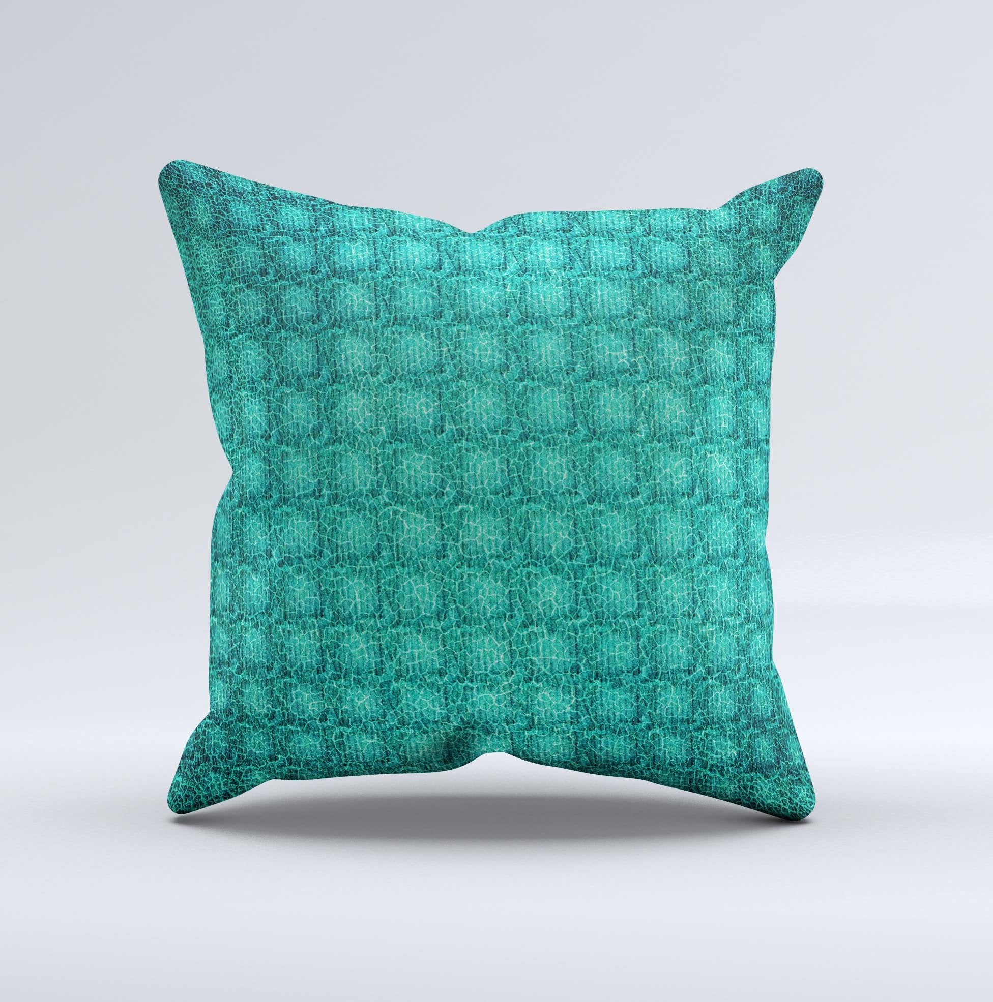 Green Wavy Abstract Pattern Ink-Fuzed Decorative Throw Pillow