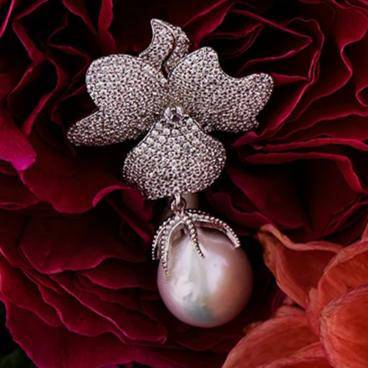 Baroque Pearl White Flower Drop Earring Silver