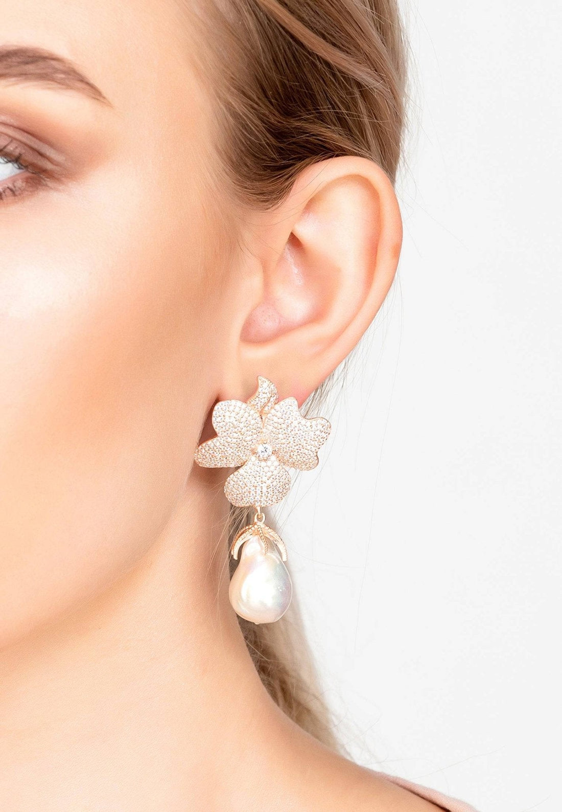 Baroque Pearl White Flower Drop Earrings Rosegold