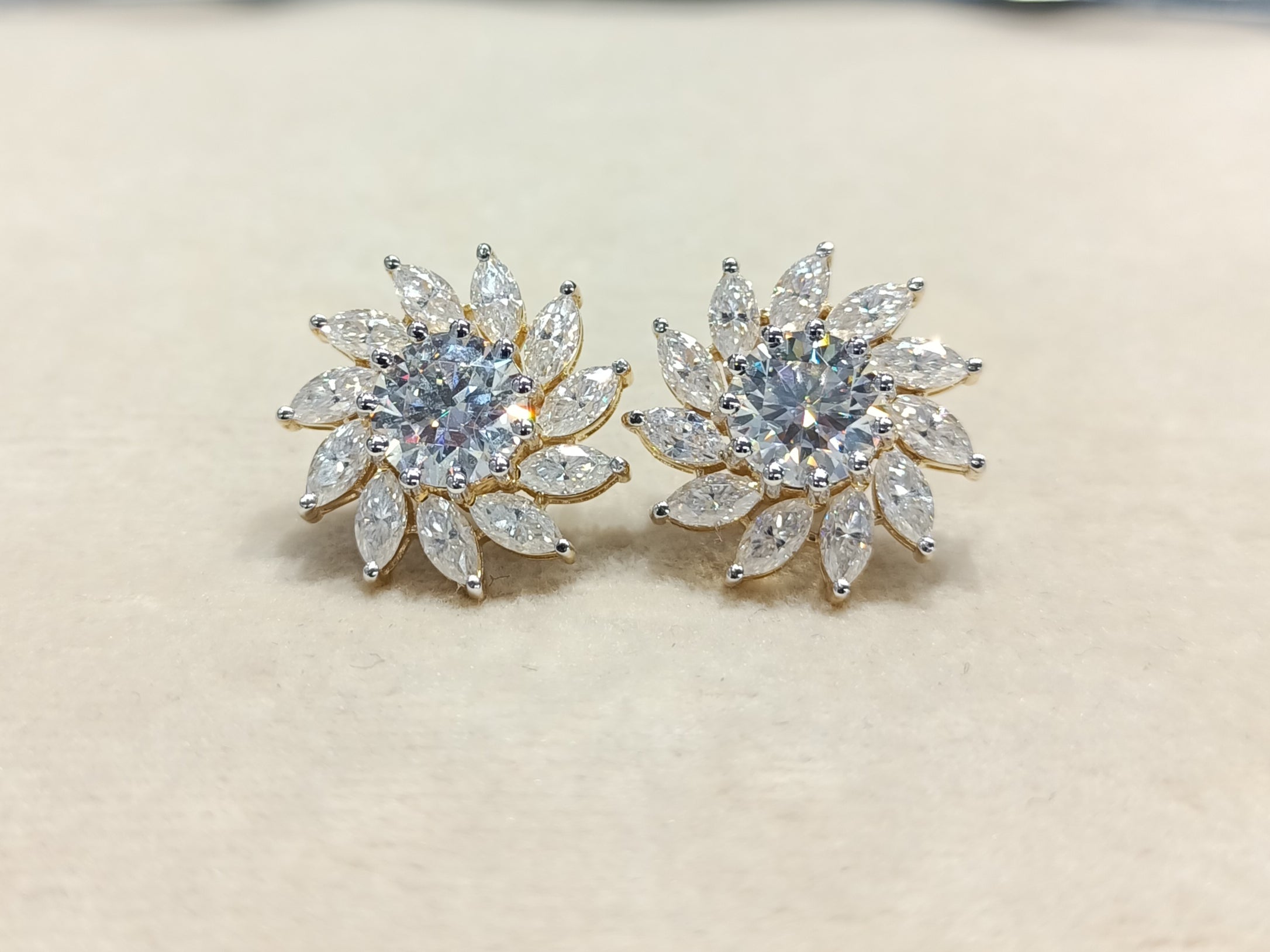 Moissanite Round &amp; Marquise Shape Earring – WE0019