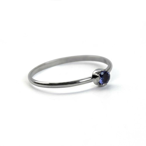 Sierlijke Iolite Solitaire Sterling zilveren ring